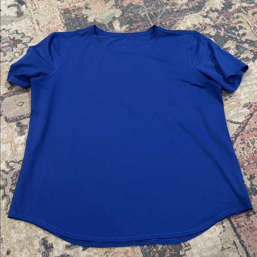 Women’s Lululemon top, size 8-10